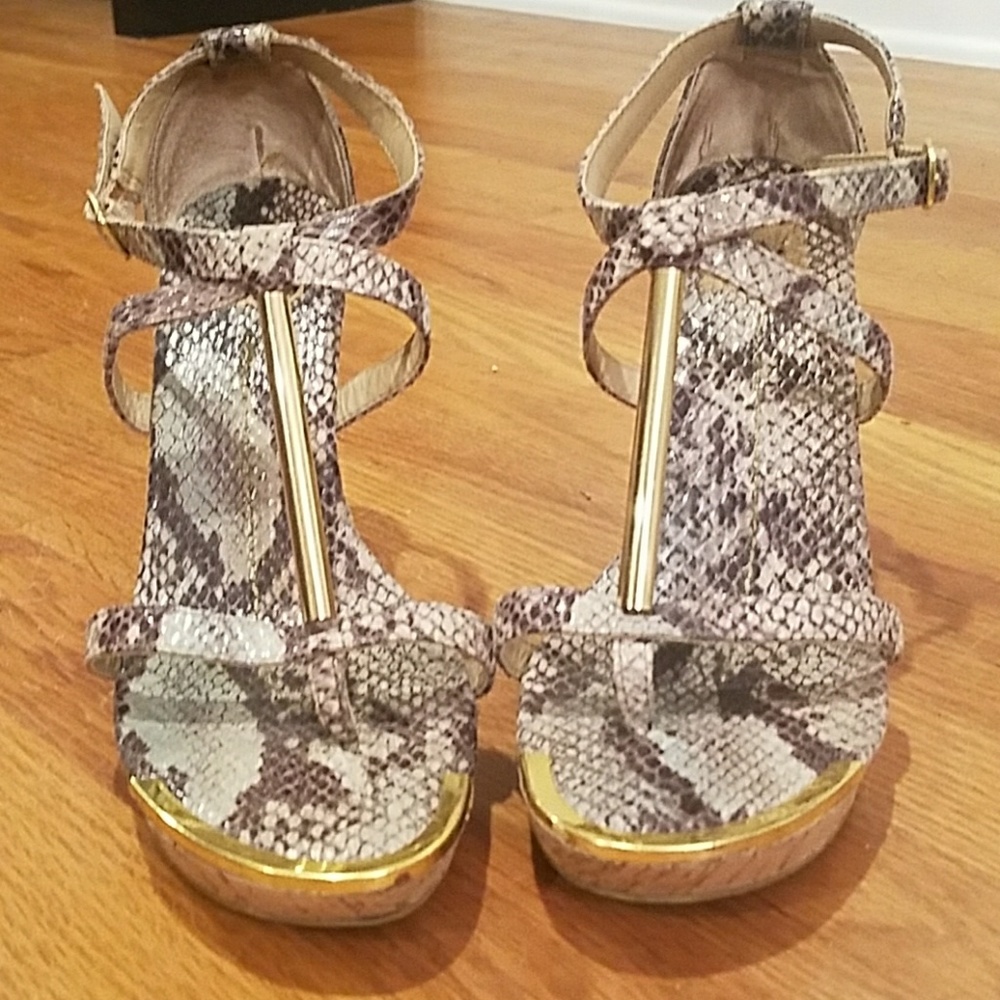 Snakeskin wedges